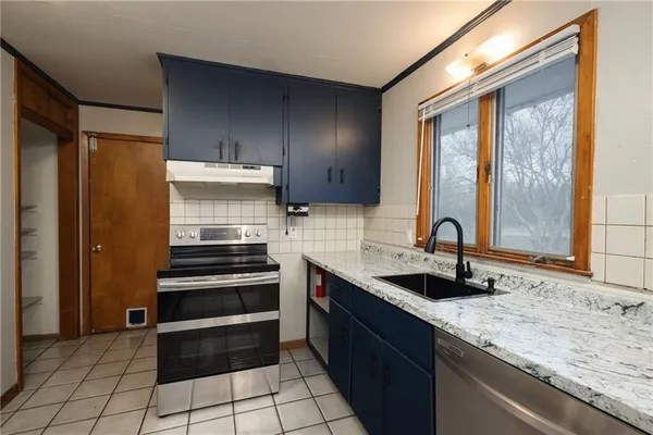 $259,900 | 18 Southwest County Rd Bb, Warrensburg, MO 64093