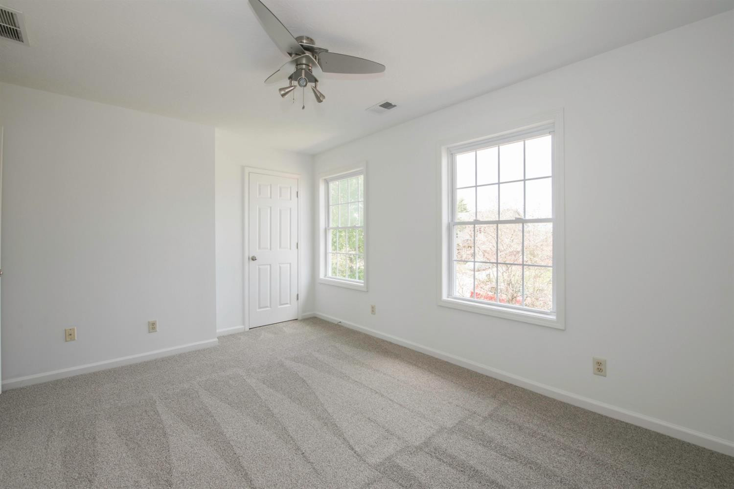 208 West Ridge Drive Nicholasville, KY 40356 - Photo 12 of 17 Photo 12
