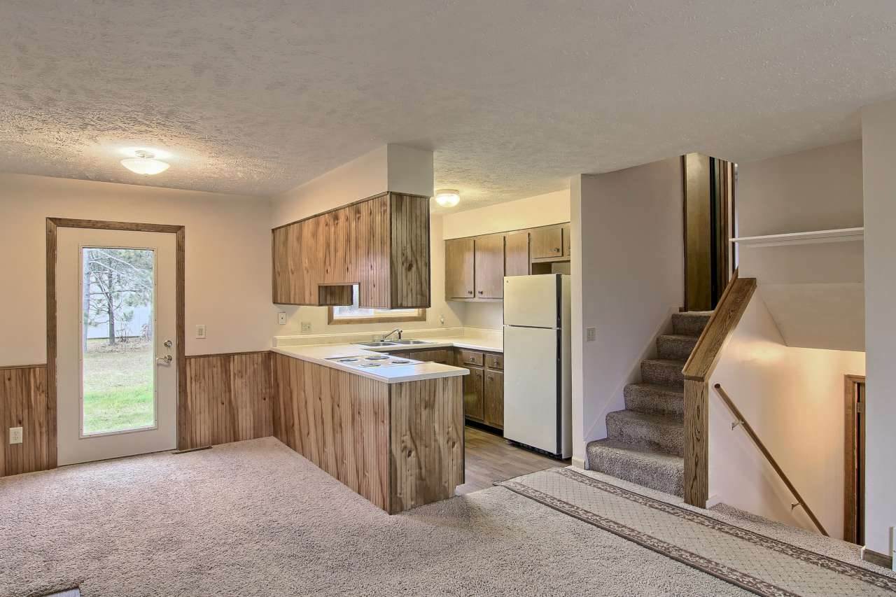 3115 Gonder Road Interlochen, MI 49643 - Photo 9 of 29 1809513-8.JPG