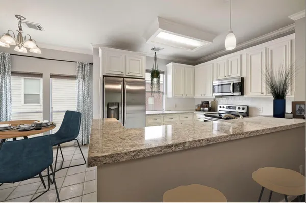 $384,900 | 3023 Austin Street, Houston, TX 77004