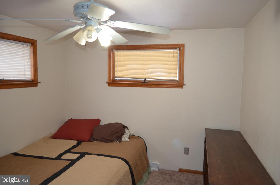 319 Lyndhurst Road York, PA 17402 - Photo 6 of 11 Gallery Image 6