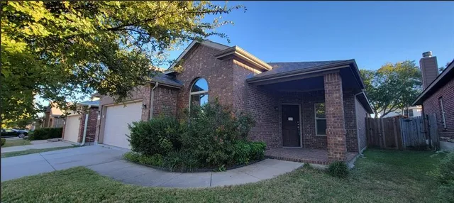 $2,500 | 6285 Bush Buck Run, Fort Worth, TX 76179