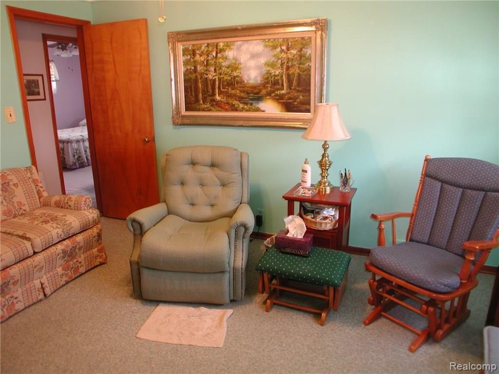 10170 Allen Road Allen Park, MI 48101 - Photo 7 of 25 DSCN5478.JPG