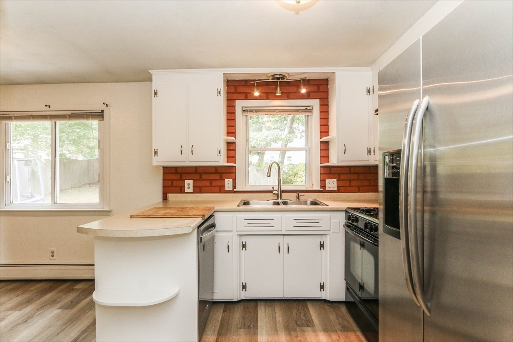 16 Irene Street Springfield, MA 01108 - Photo 11 of 25