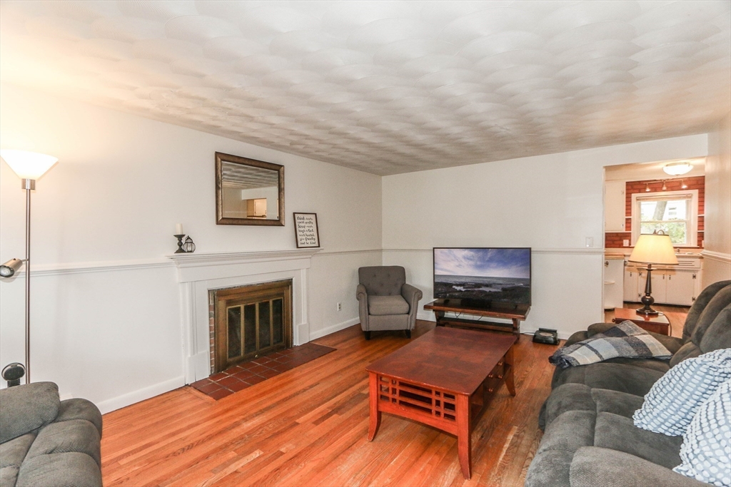 16 Irene Street Springfield, MA 01108 - Photo 12 of 25