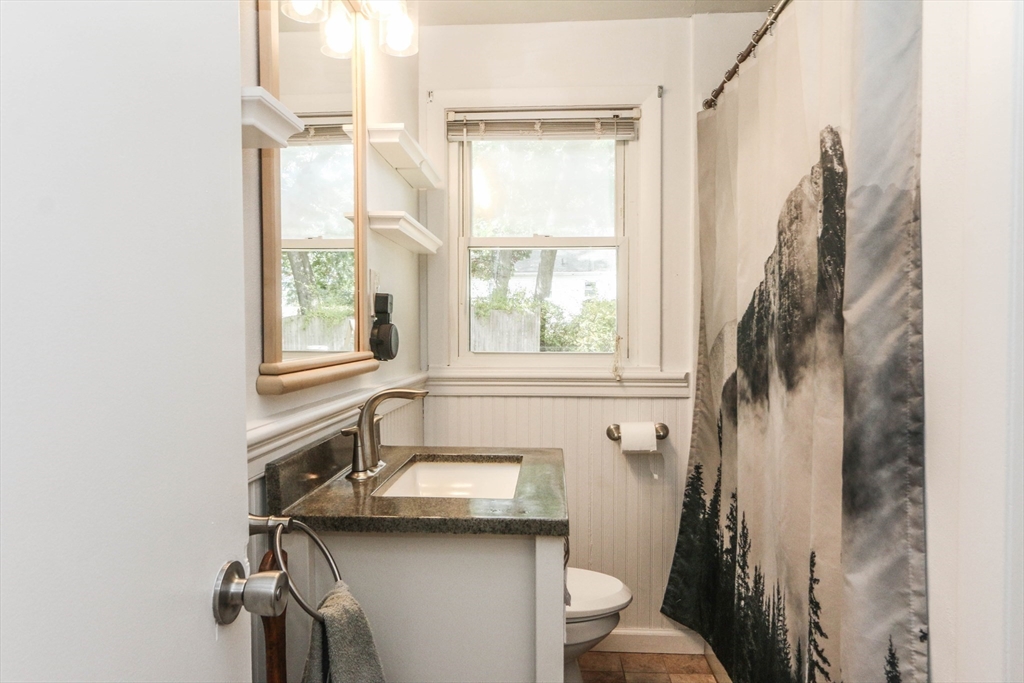 16 Irene Street Springfield, MA 01108 - Photo 22 of 25