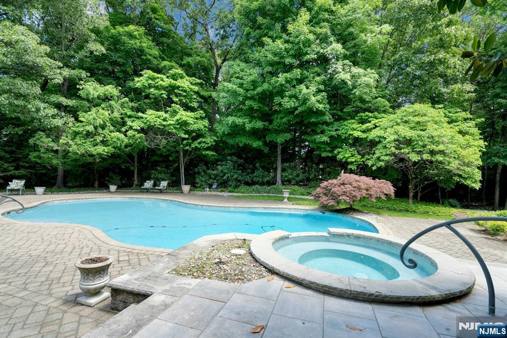 309 Skyridge Road Franklin Lakes, NJ 07417 - Photo 42 of 48