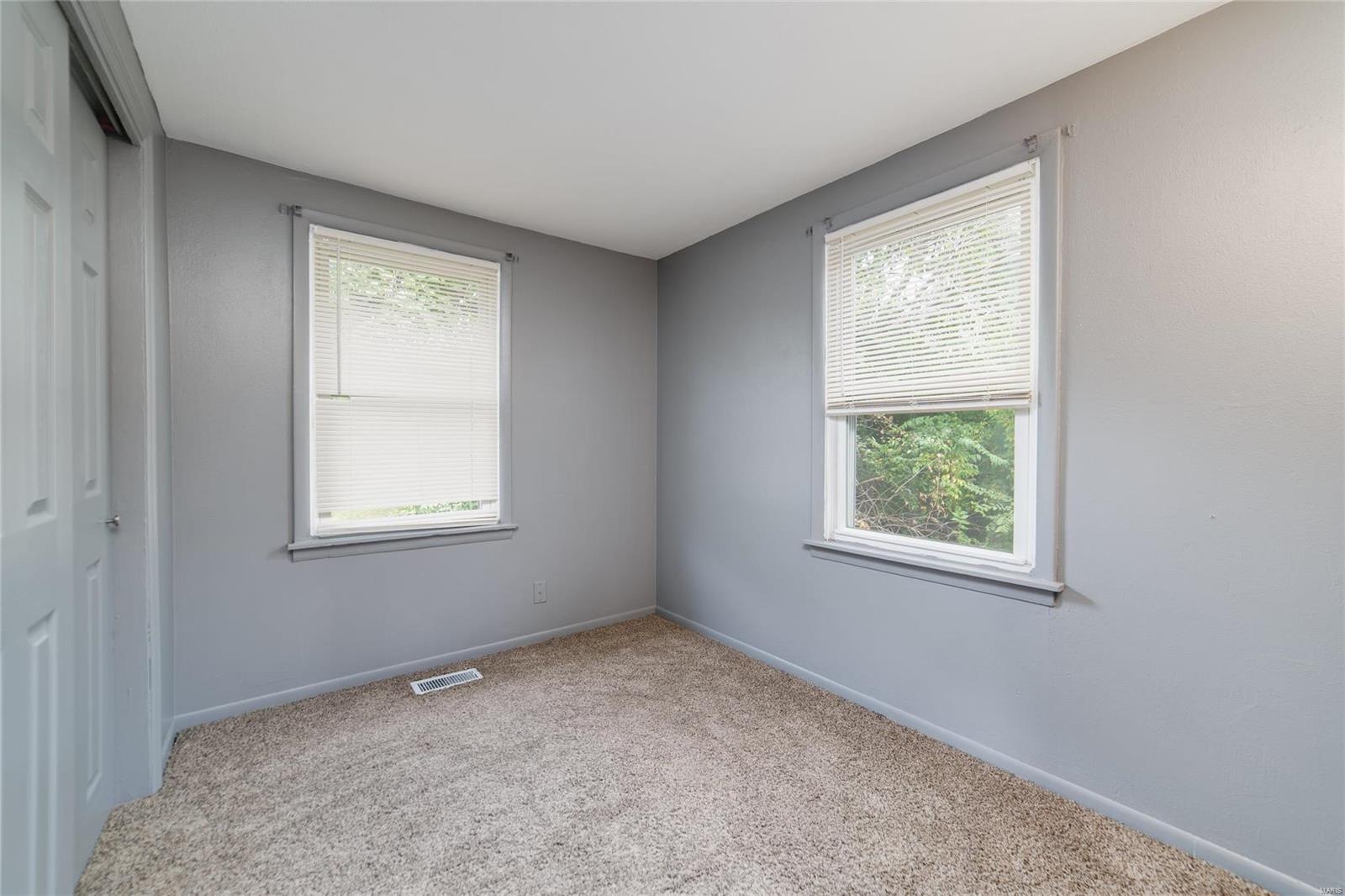 721 Cunningham Avenue St. Charles, MO 63301 - Photo 12 of 20