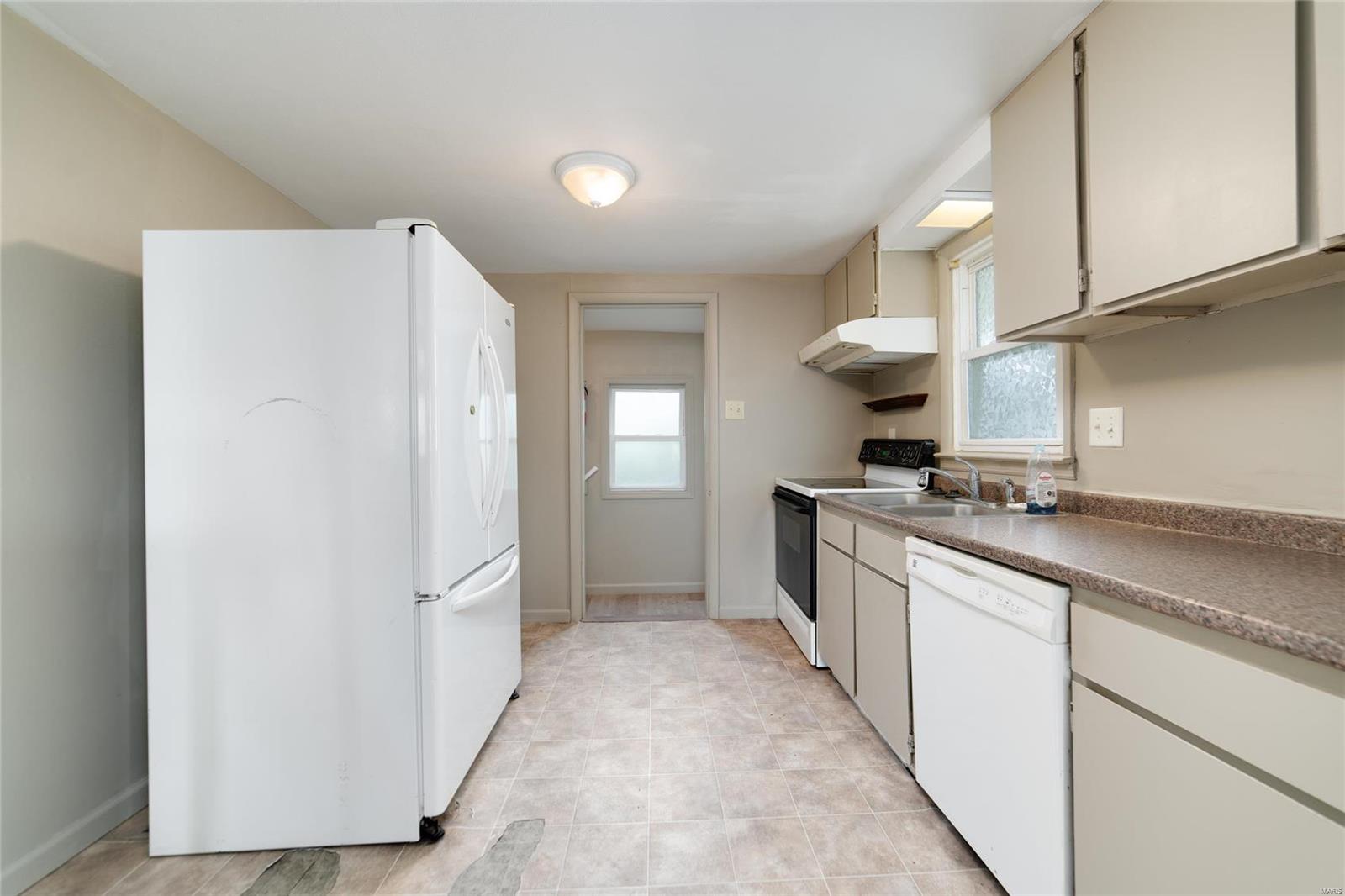 721 Cunningham Avenue St. Charles, MO 63301 - Photo 6 of 20