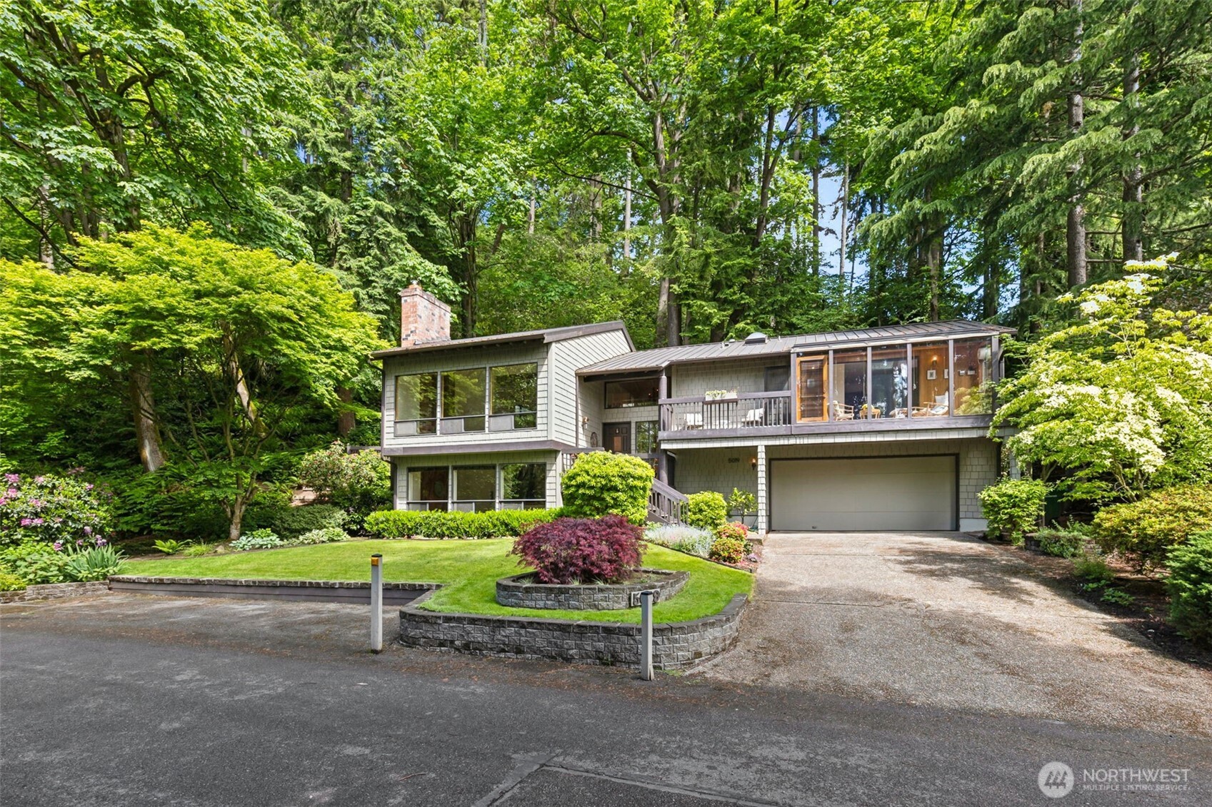 5019 East Mercer Way Mercer Island, WA 98040 - Photo 31 of 31 a house view with a sitting space
