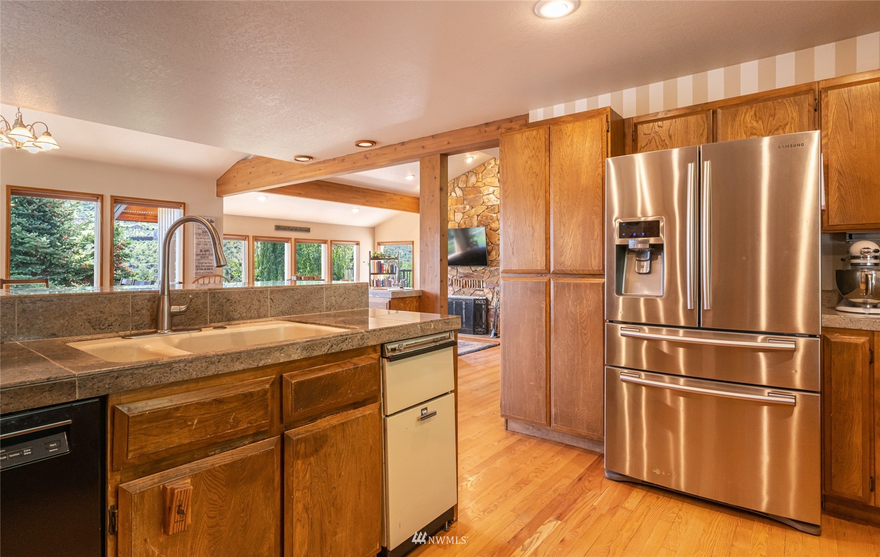 1009 Canyonside Road Wenatchee, WA 98801 - Photo 13 of 37 Gallery Image 13