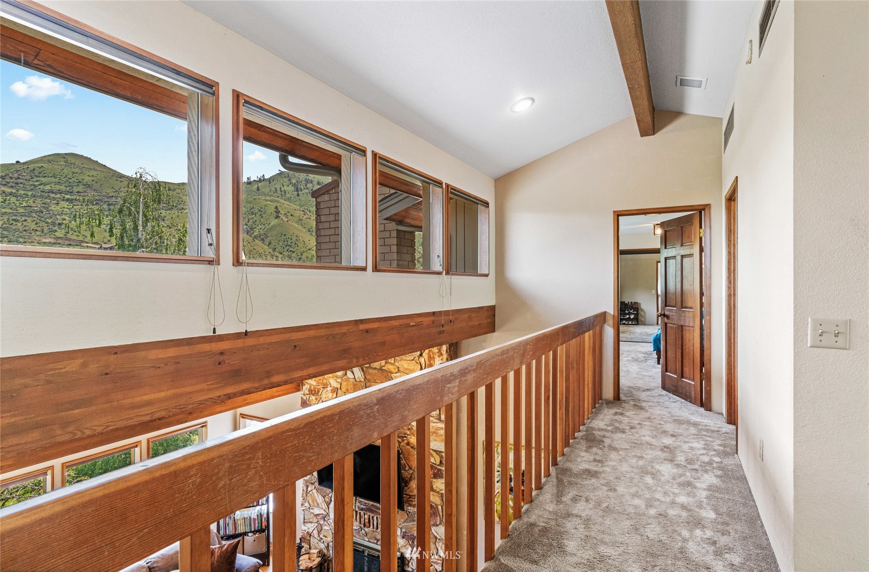 1009 Canyonside Road Wenatchee, WA 98801 - Photo 22 of 37 Gallery Image 22