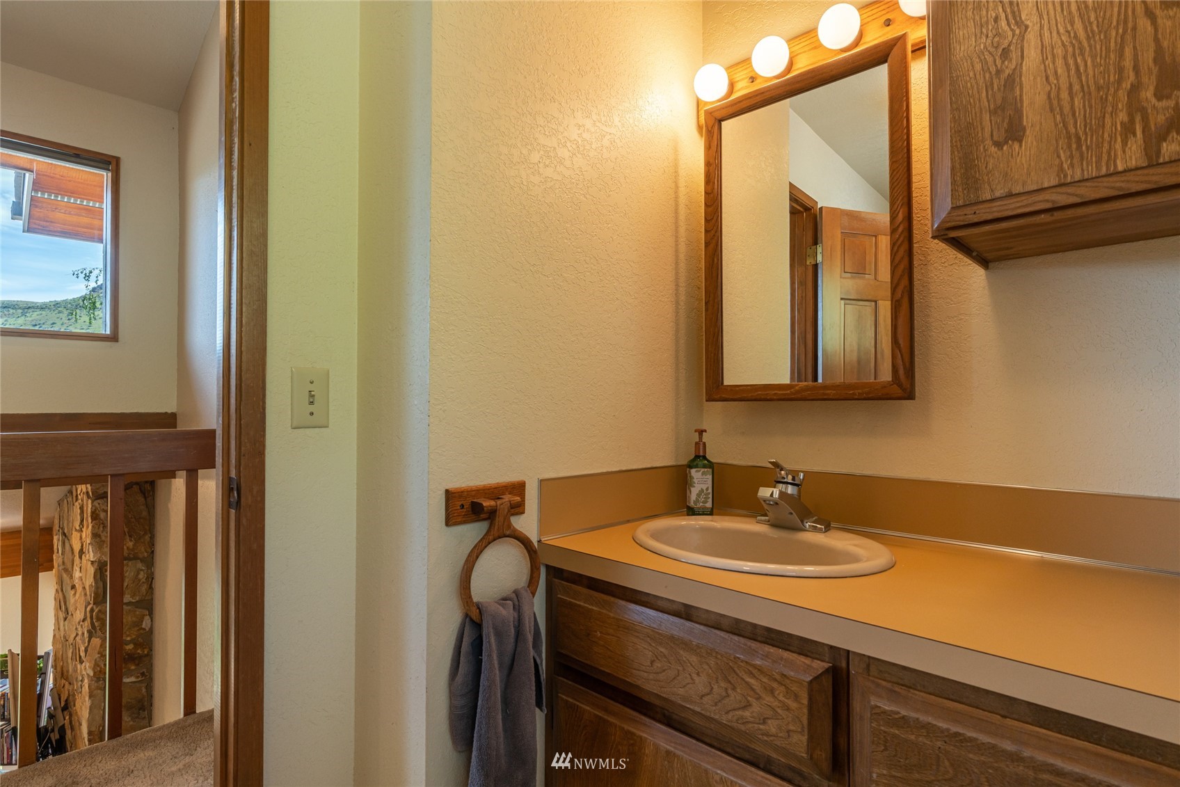 1009 Canyonside Road Wenatchee, WA 98801 - Photo 23 of 37 Gallery Image 23