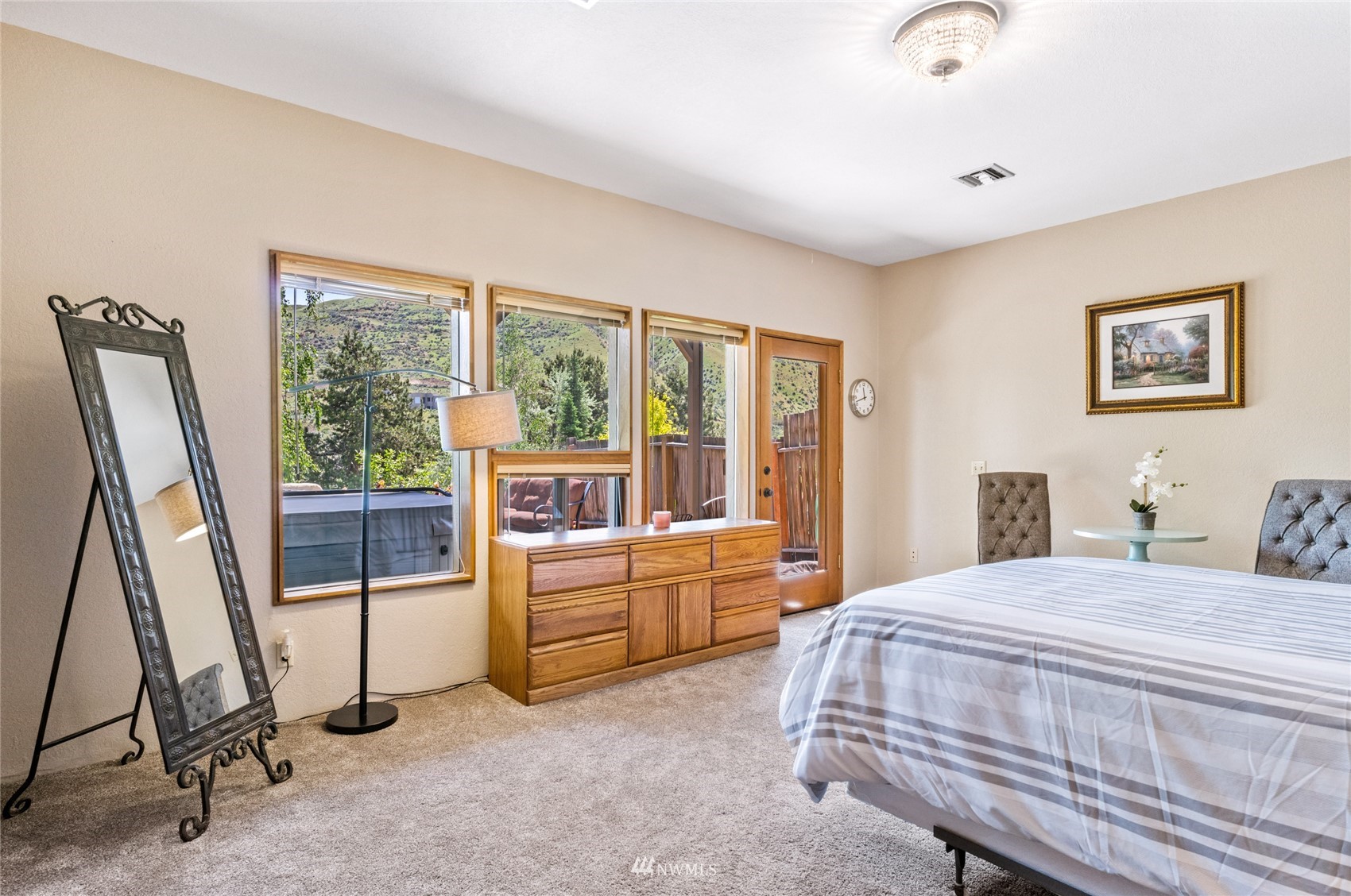 1009 Canyonside Road Wenatchee, WA 98801 - Photo 35 of 37 Gallery Image 35