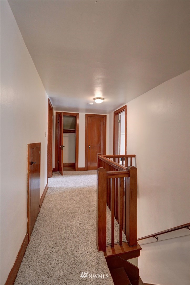 235 Wells Avenue North Renton, WA 98057 - Photo 14 of 23 Gallery Image 14