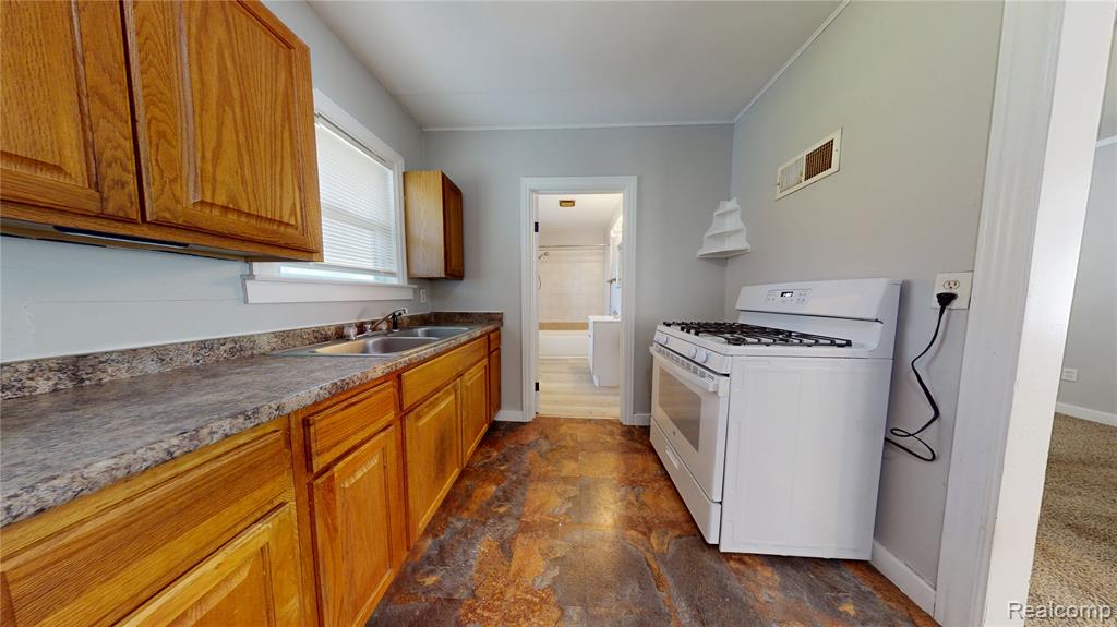 25771 Peter Kaltz Road Warren, MI 48091 - Photo 4 of 16