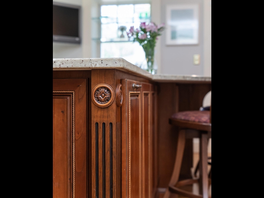 48 Hillcrest Avenue Longmeadow, MA 01106 - Photo 11 of 42 a view of entryway