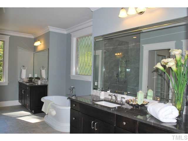 6005 Valencia Court Raleigh, NC 27614 - Photo 11 of 24 Gallery Image 11