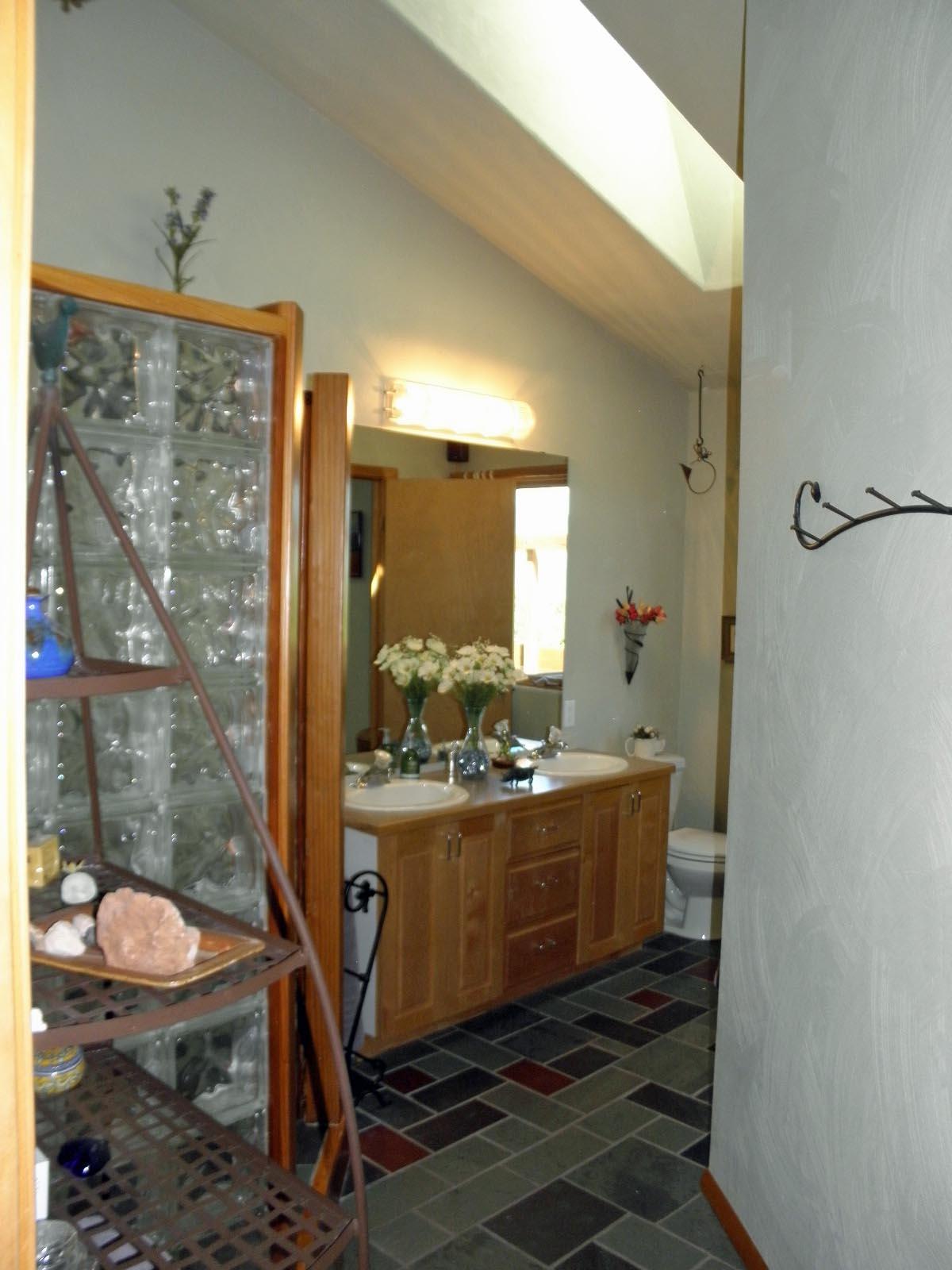 294 Juniper Road North Ridgway, CO 81432 - Photo 25 of 35 master bath 1
