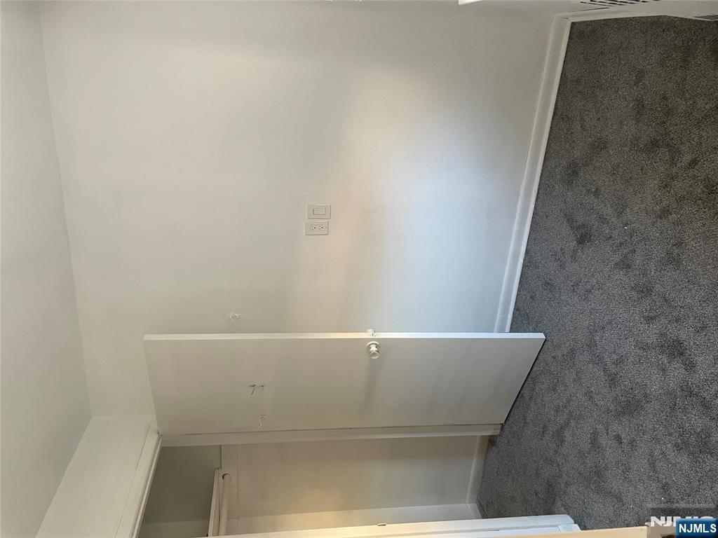 113 Hawthorne Avenue Hawthorne, NJ 07506 - Photo 6 of 19 an empty room with an empty space