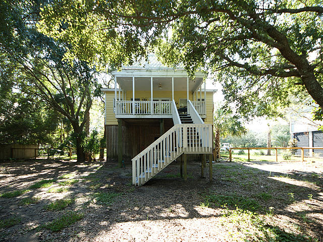 1639 Home Farm Road Mount Pleasant, SC 29464 - Photo 17 of 29 Back yard
