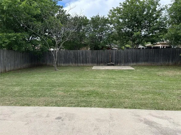$2,195 | 6621 North Park Drive, Watauga, TX 76148