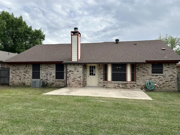 $2,195 | 6621 North Park Drive, Watauga, TX 76148