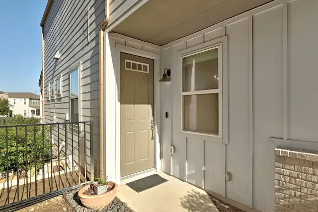 $2,400 | 7416 Travertine Spring Drive, Unit 149, Austin, TX 78744