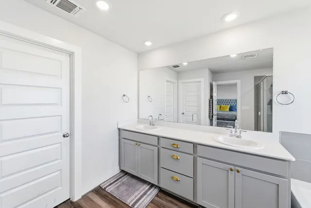 $2,400 | 7416 Travertine Spring Drive, Unit 149, Austin, TX 78744