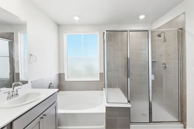 $2,400 | 7416 Travertine Spring Drive, Unit 149, Austin, TX 78744