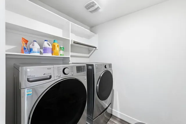 $2,400 | 7416 Travertine Spring Drive, Unit 149, Austin, TX 78744