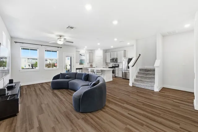 $2,400 | 7416 Travertine Spring Drive, Unit 149, Austin, TX 78744