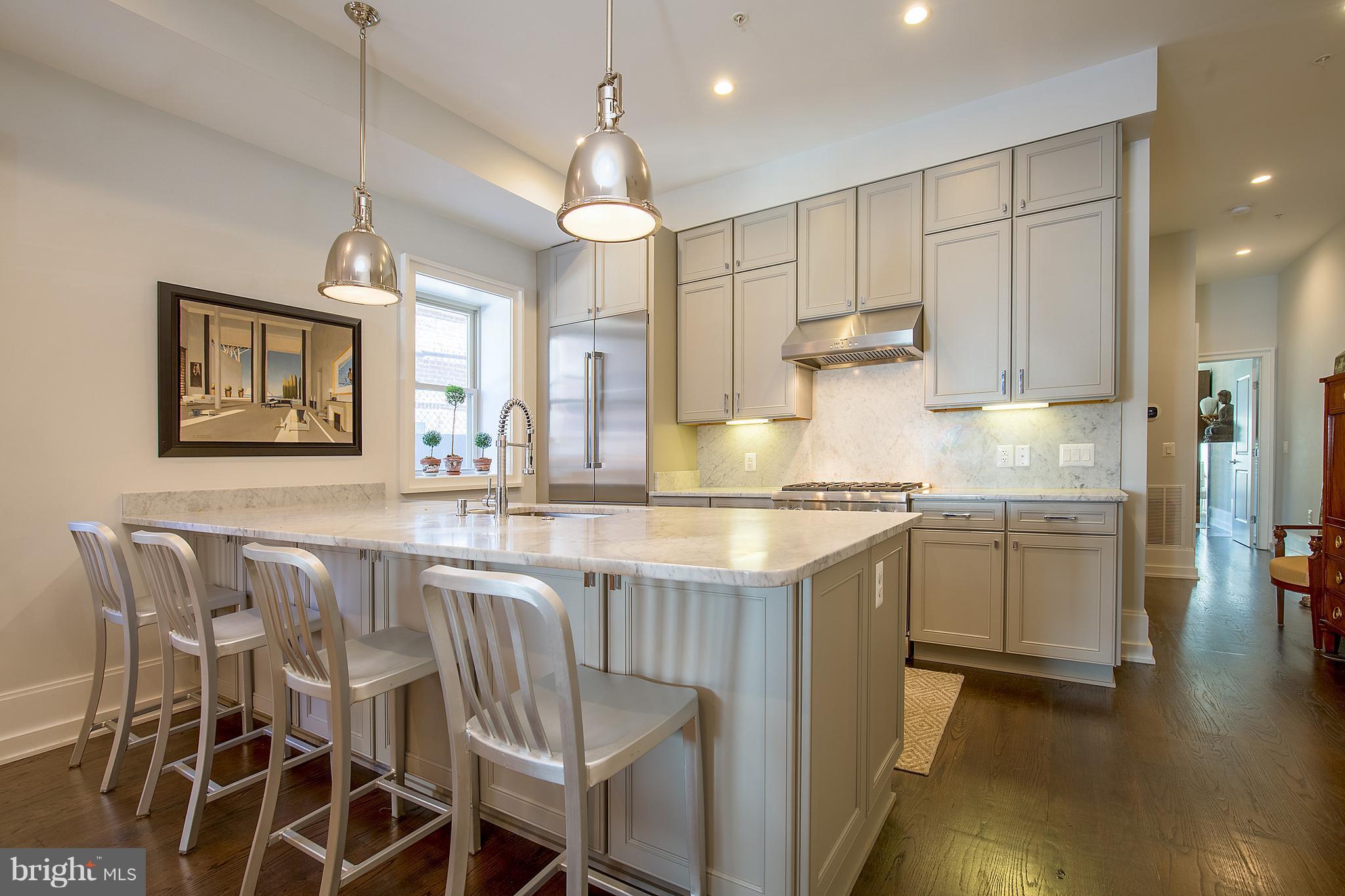 1734 R Street Northwest, Unit 2 Washington, DC 20009 - Photo 4 of 12 Kitchen