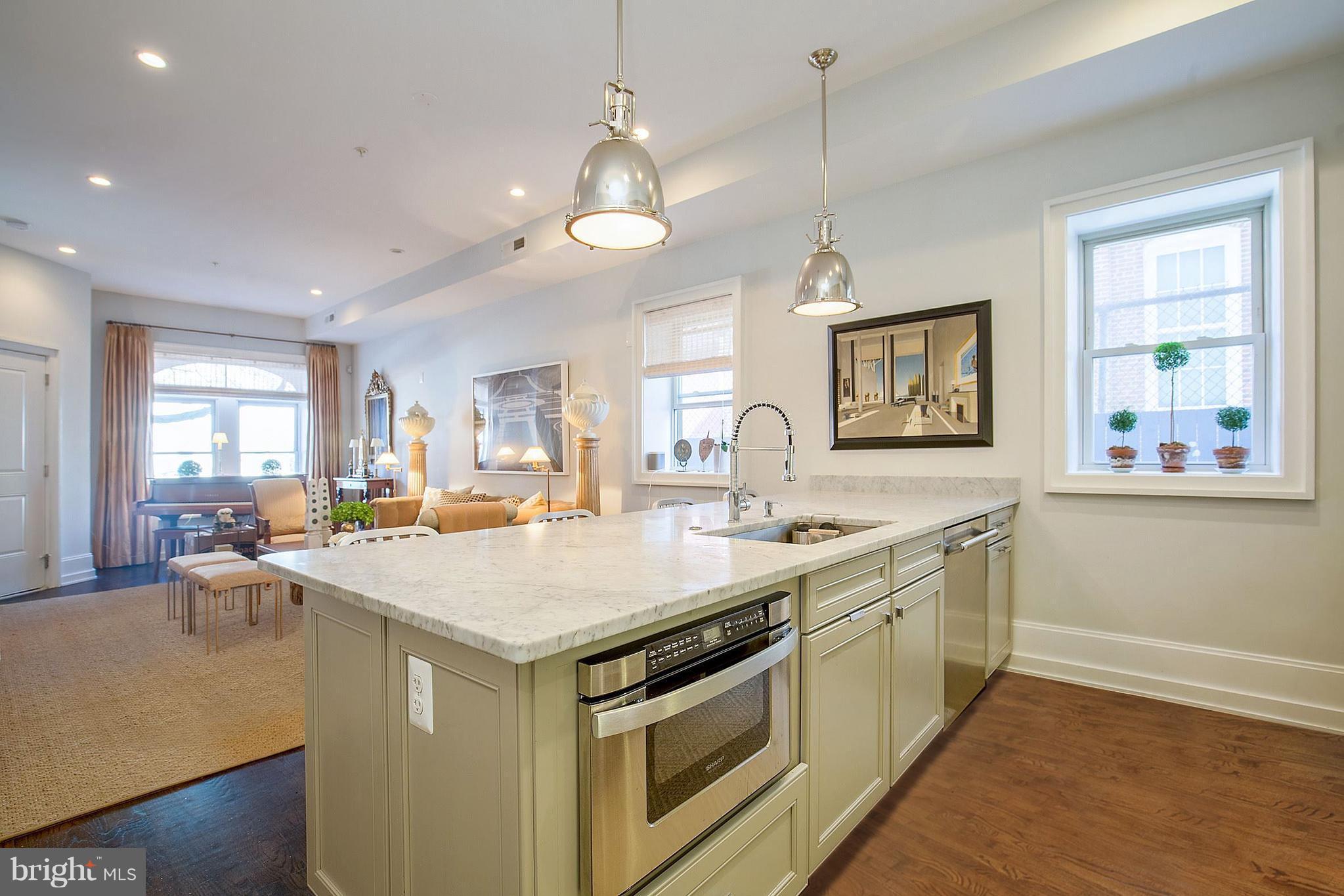 1734 R Street Northwest, Unit 2 Washington, DC 20009 - Photo 5 of 12 Kitchen