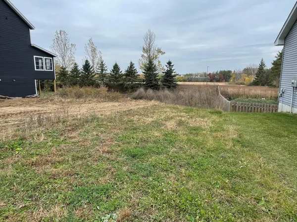 $145,000 | 637 Remington Court, Eagan, MN 55123