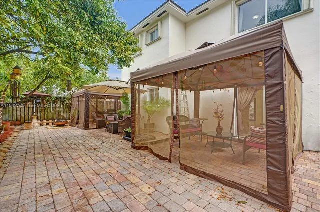 $750,000 | 5502 Southwest 162nd Place, Miami, FL 33185