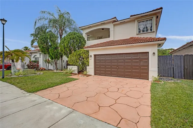 $750,000 | 5502 Southwest 162nd Place, Miami, FL 33185