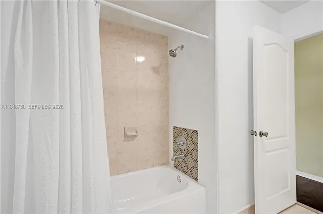 $750,000 | 5502 Southwest 162nd Place, Miami, FL 33185