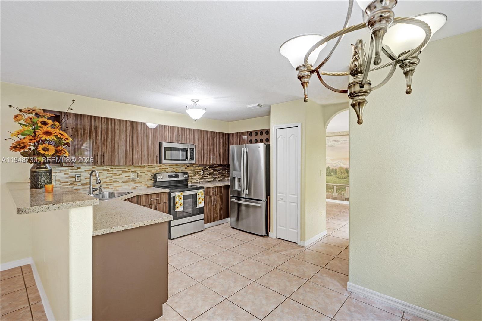 5502 Southwest 162nd Place Miami, FL 33185 - Photo 58 of 70