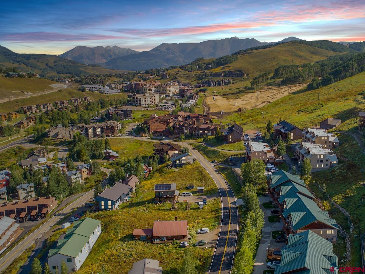 24 Hunter Hill Road, Unit 10 Crested Butte, CO 81225 - Photo 7 of 45 Gallery Image 7