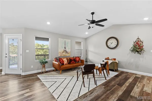 $488,900 | 9841 Ridgecrest Drive, Hillsboro, MO 63050