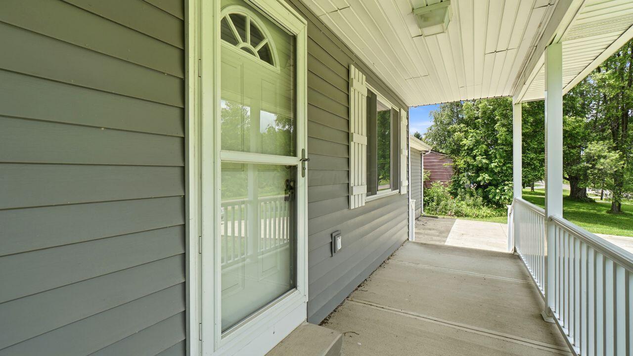 4432 White Road Centerburg, OH 43011 - Photo 6 of 37