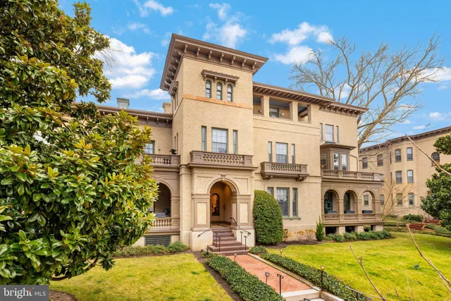 $2,999,000 | 1537 30th Street Northwest, Unit D32, Washington, DC 20007