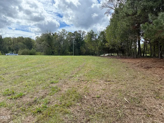 a view of an outdoor space and a yard