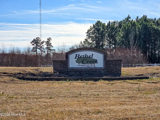 $250,000 | 36 Pilot Court, Hertford, NC 27944