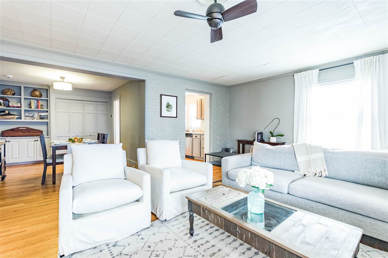 2103 Reaves Drive Raleigh, NC 27608 - Photo 15 of 30 Den/Family/Great Room