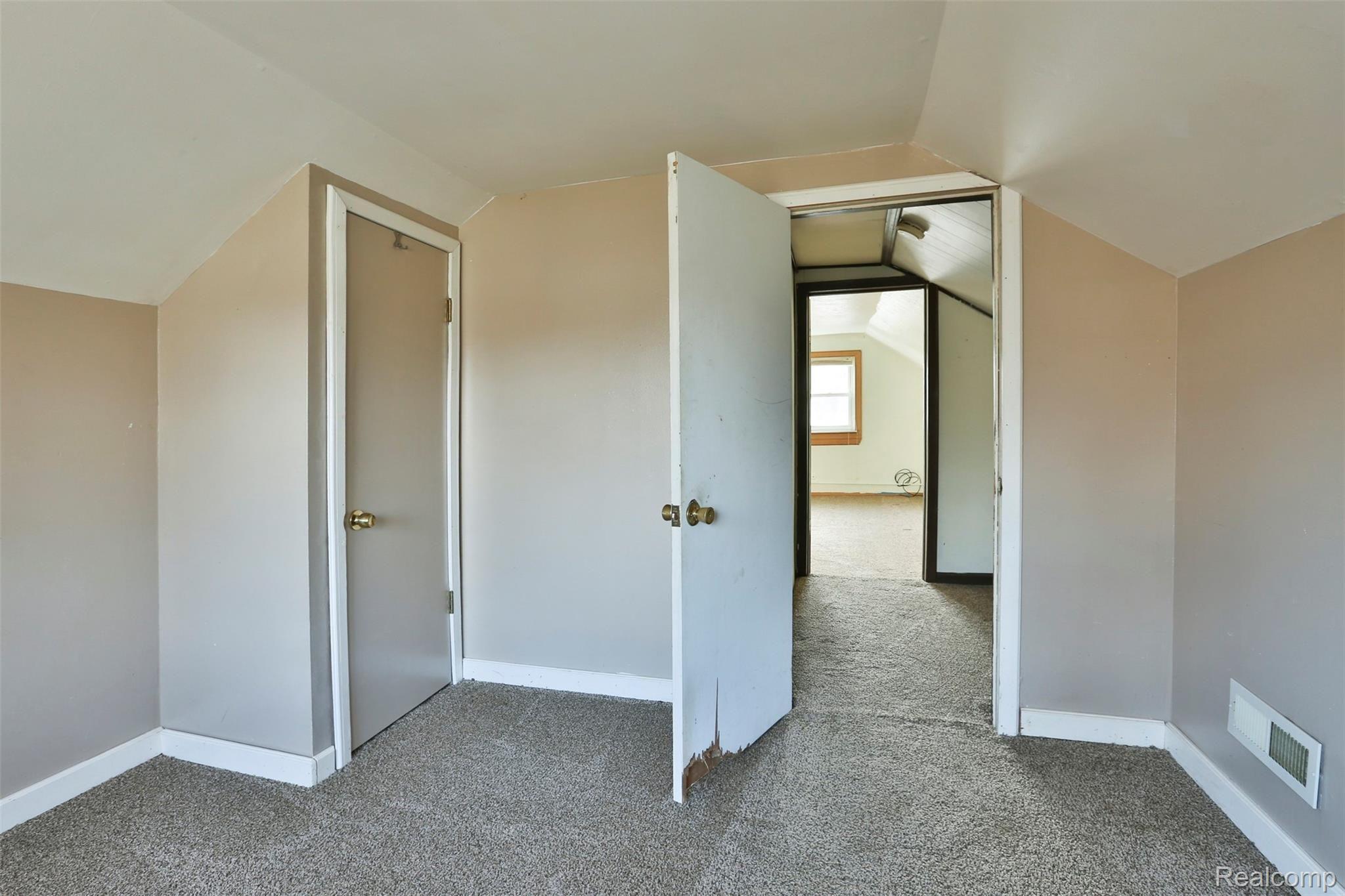 43621 Burtrig Road Belleville, MI 48111 - Photo 12 of 13 2B8A7210.jpg
