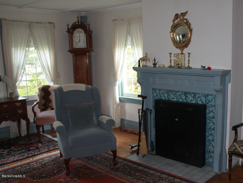 827 Main Road Stamford, VT 05352 - Photo 9 of 11 Living Room_sm