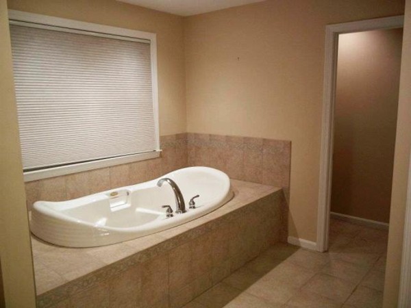 2 Fox Run Road Upton, MA 01568 - Photo 7 of 12 a bathroom with a tub