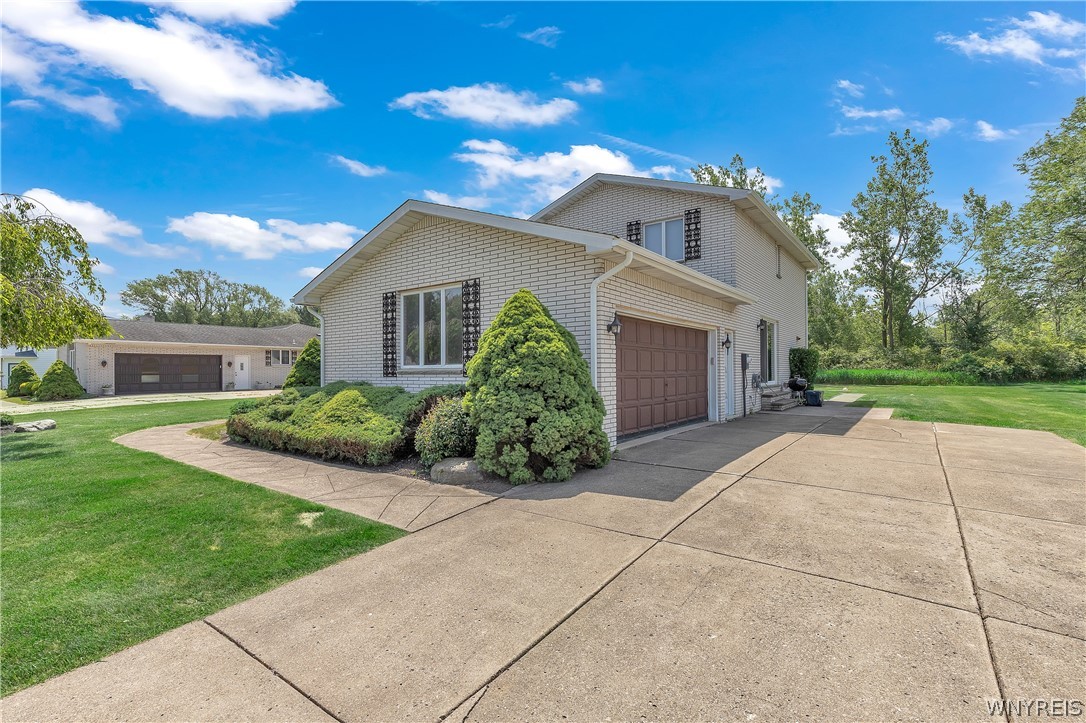 32 Brookedge Road Cheektowaga, NY 14043 - Photo 4 of 50